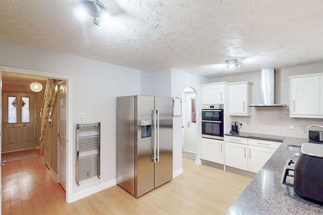 13, Alstonefield, Milton Keynes photo 5