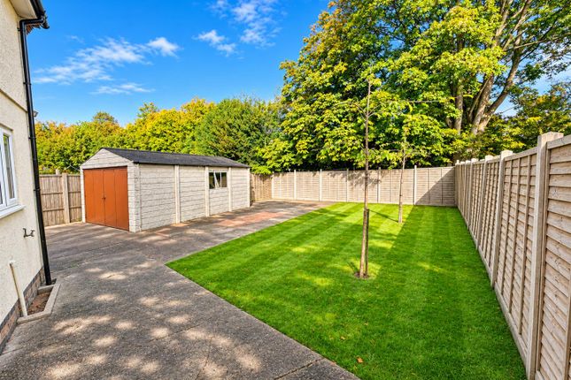 Stephenson Way, Corby photo 4
