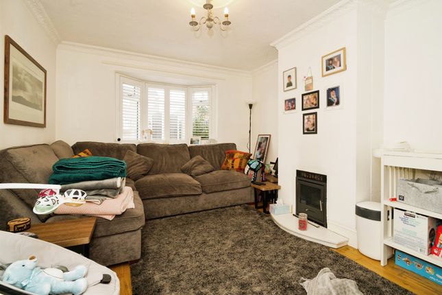 33, Fylde Close, Barnsley photo 2