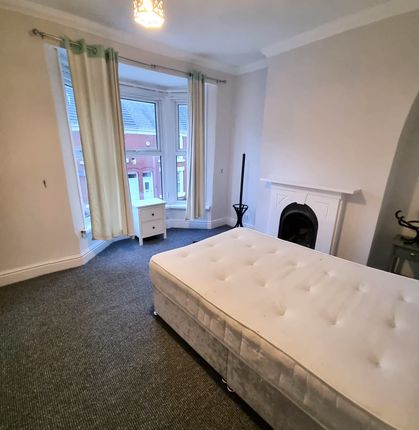 Terraced house to rent in Adelaide Road, Kensington, Liverpool