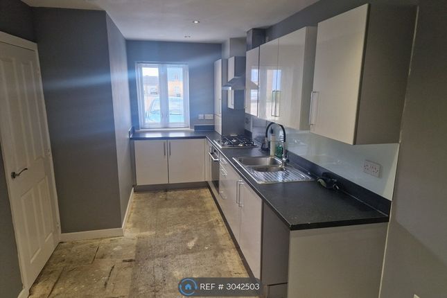 Colburn Way, Grays photo 5