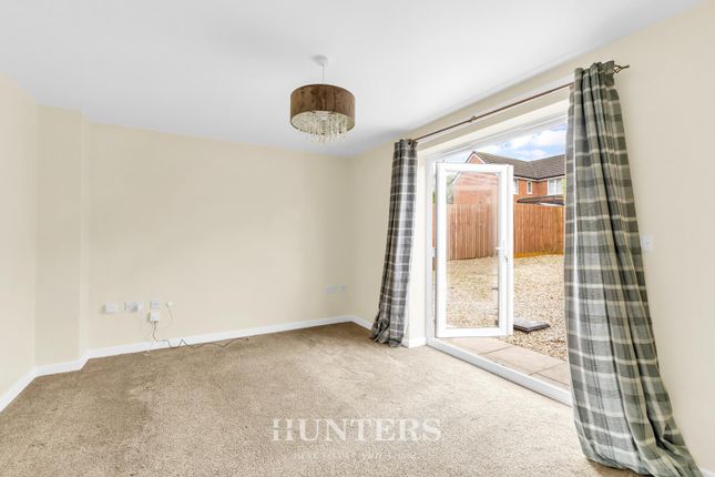127, Martindale Crescent, Manchester photo 4