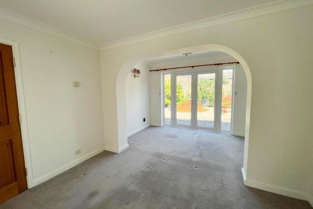 25, Westlands, Comberton, Cambridge photo 3