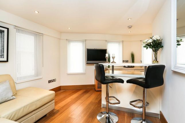 Thumbnail Flat to rent in Deanery Street, Mayfair, London