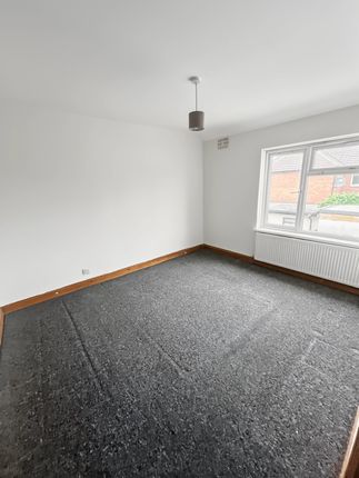 76a, Furnival Avenue, Slough photo 5