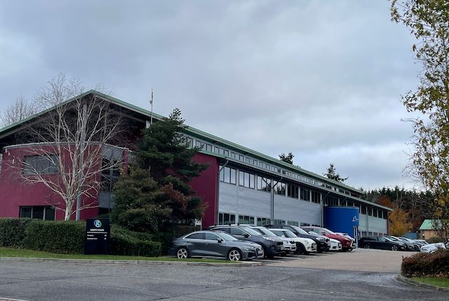 Office to let in Greenham Business Park, Newbury