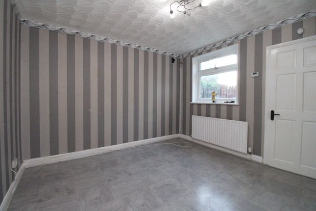 15, Filmer Road, Luton photo 4