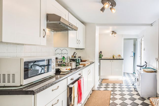 4A, Western Road, Shoreham-By-Sea photo 3
