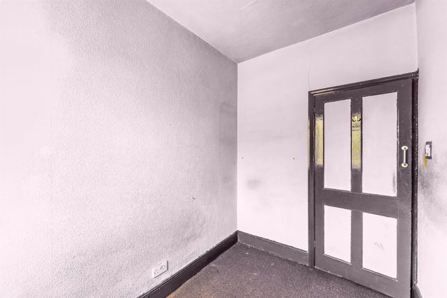 660a, Garratt Lane, London photo 3