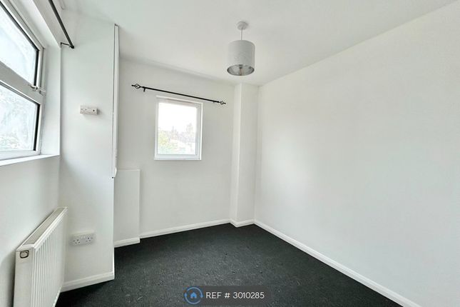 Alma Road, Sheerness photo 5