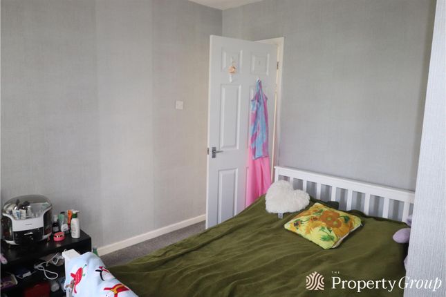 29, Uxbridge Avenue, Coventry photo 5