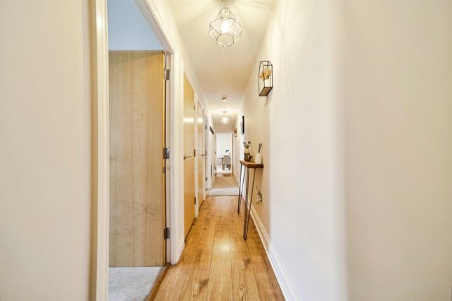 3, Escroft Court, 1, Clifford Drive, Ilkley photo 4