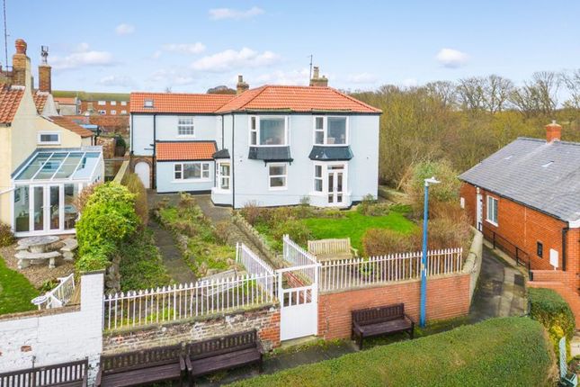 Thumbnail Detached house for sale in Cliff Top, Filey, North Yorkshire