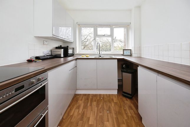 8, Cressfield, ASHFORD photo 5