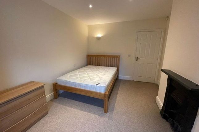 Apart 2, 14, Victoria Park Road, Leicester photo 2