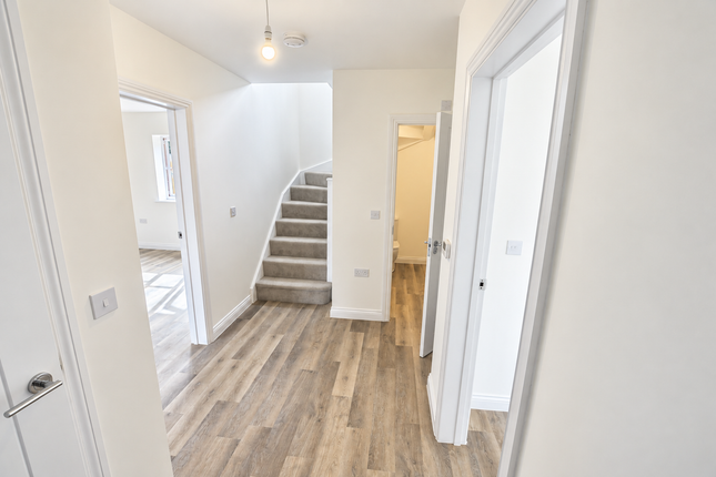 Plot 8, Field View, Brackley photo 4