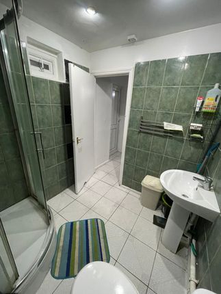 Joydon Drive, Romford photo 4