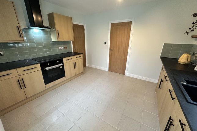 17, Ffynnon Dewi, Brecon photo 4