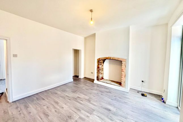 5, Carlisle Street, Salford photo 4