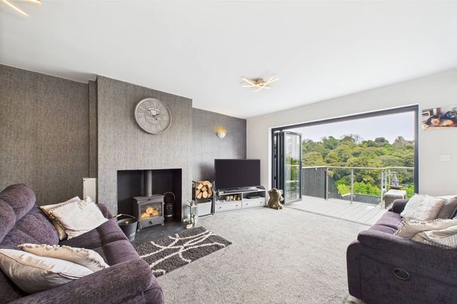 15 Fletcher Close, Torquay photo 3