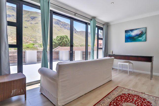 Detached house for sale in 2 Fernkloof Drive, Hermanus Heights, Hermanus Coast, Western Cape, South Africa