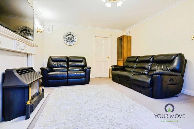 15, Blenheim Close, Lancashire photo 2