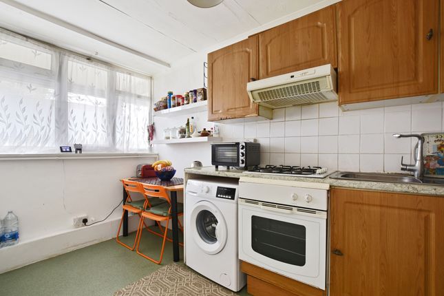 Flat for sale in Barnhill Road, Wembley