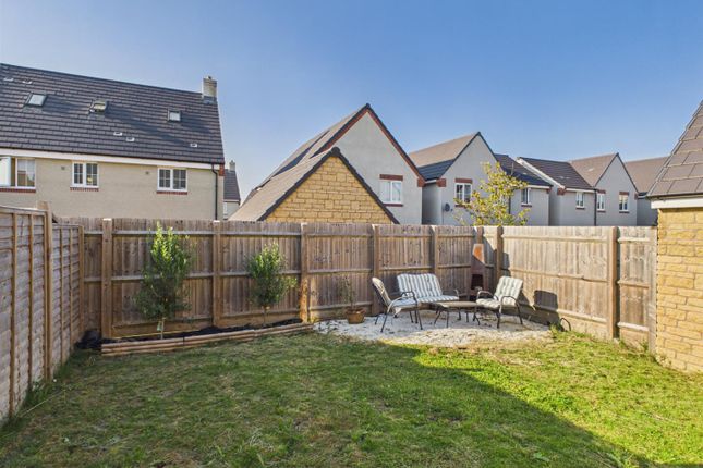 6, Annatto Close, Gloucester photo 4