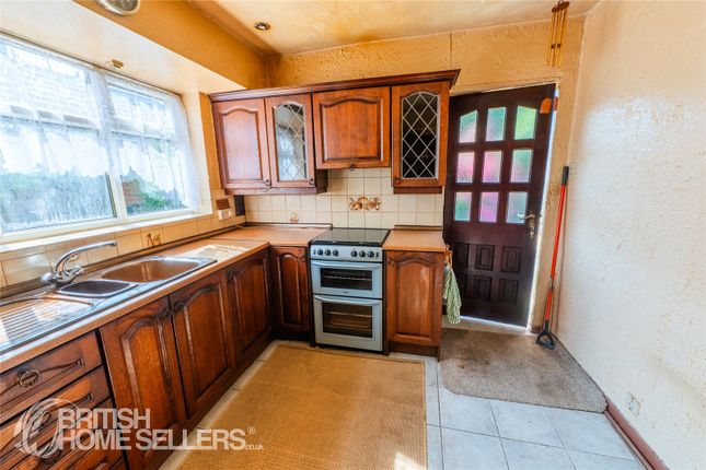 83, Forester Hill Avenue, Greater Manchester photo 3