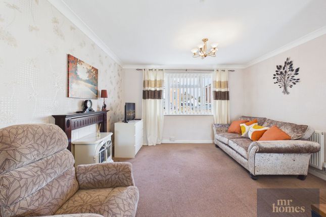 5, Pantyderi Close, Cardiff photo 4