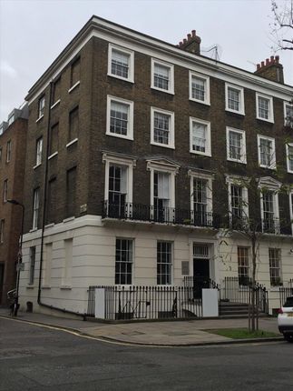 Office to let in 32 Bedford Row, London