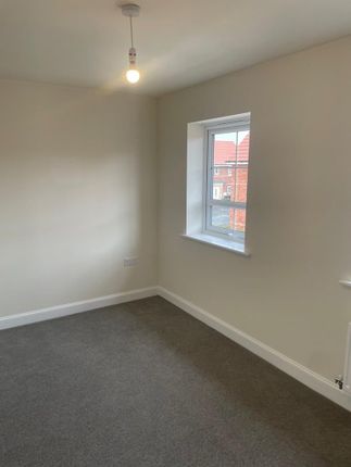 18, Marconi Drive, Nottingham photo 2