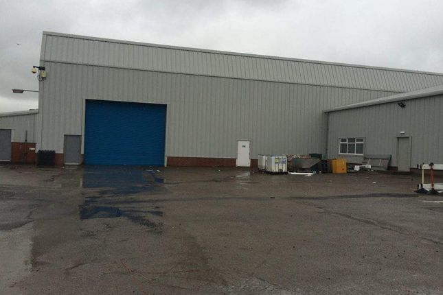 Industrial to let in Plaxton Parkscarborough, North Yorks