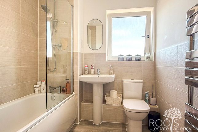 111, Cashmere Drive, Hampshire photo 3
