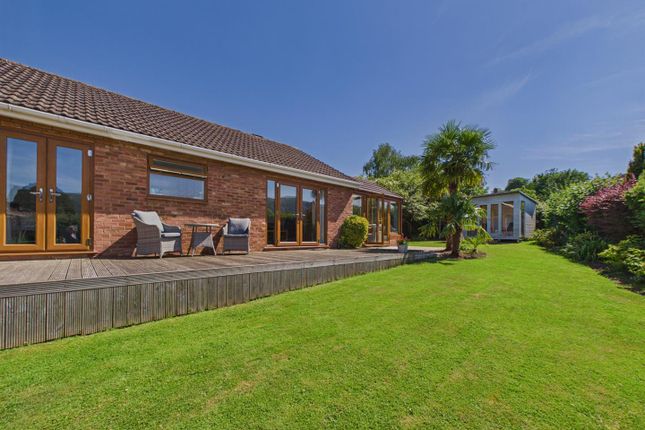 6, Tudor Close, Malvern photo 2