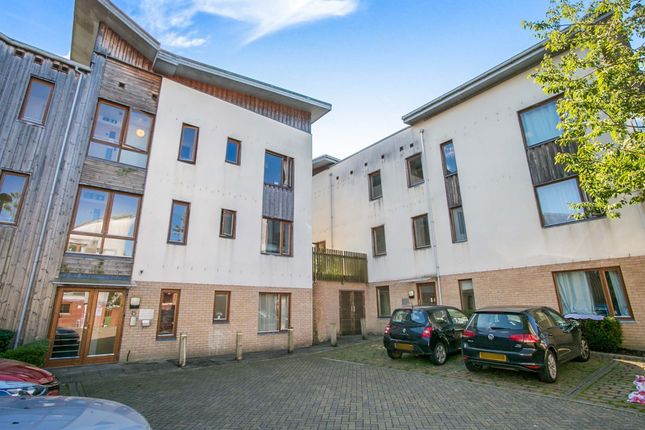 Flat for sale in Great Mead, Chippenham