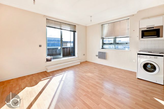 411, Quayside Drive, Colchester photo 3
