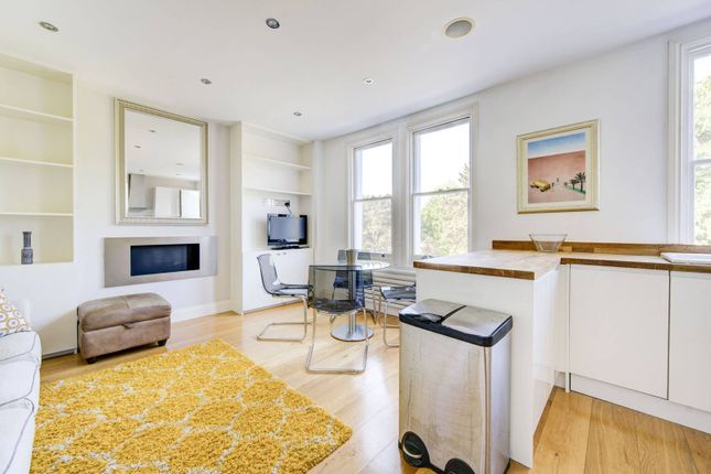Flat to rent in Fulham Palace Road, Bishop's Park, London