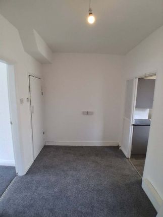 25 Brenda Road, 25 Brenda Road, Hartlepool, TS25 1QE, Hartlepool photo 3
