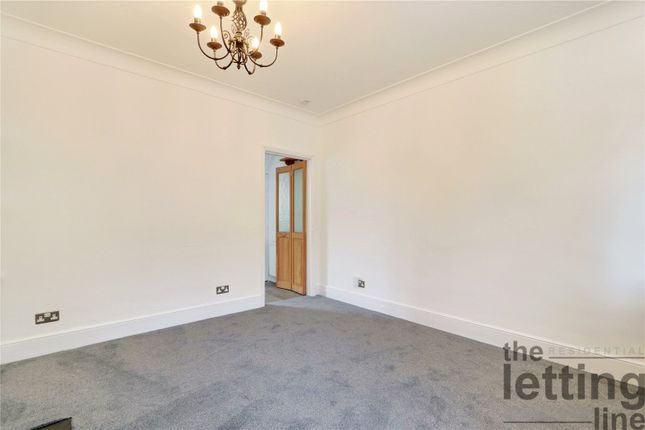 40, Sterling Road, Middlesex photo 3