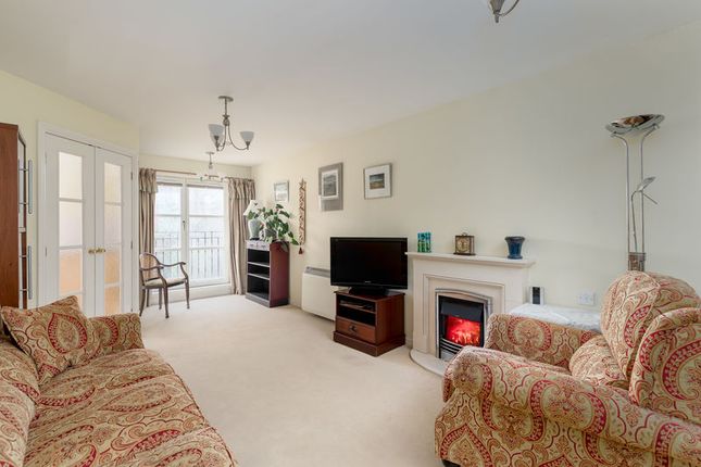 27 Venlaw View, Innerleithen Road, Peebles photo 2