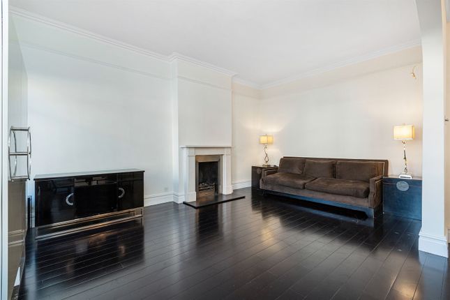 303-323 Kings Road, London photo 2