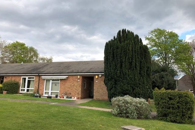 25, Gorringe Avenue, Dartford photo 2
