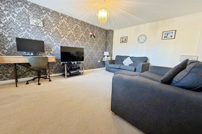 110, Cae Morfa, Neath photo 4