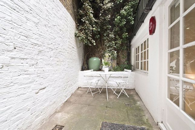 Flat 2, 2, Southwell Gardens, London photo 4