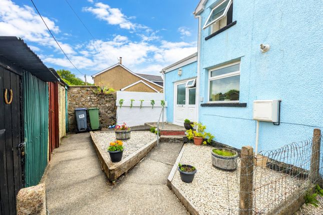 22, Pentrepiod Road, Pontypool photo 2