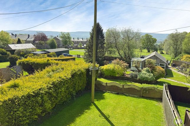 28 Sabden Road, Burnley photo 2