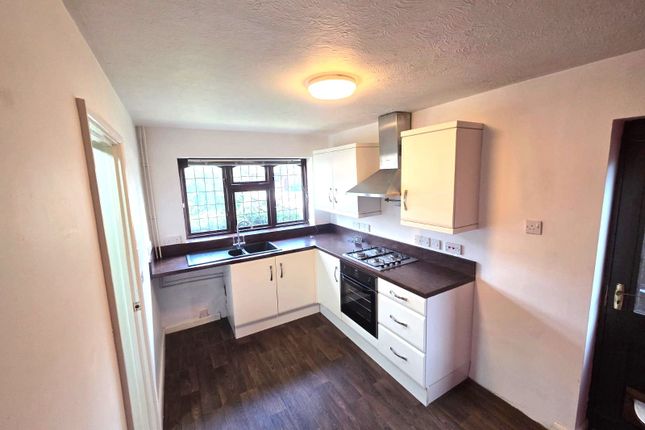 10, Acorn Bank, Nottingham photo 4