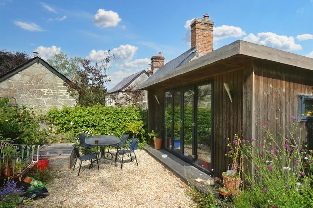 Link-detached house for sale in Yeatmans Lane, Shaftesbury, Dorset