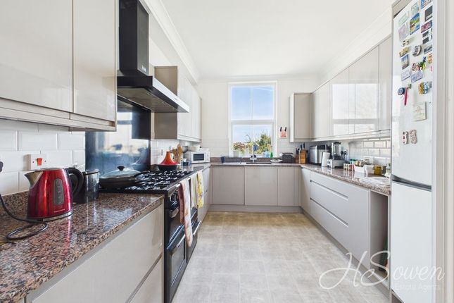 5, Perinville Road, Torquay photo 3